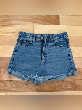 American Eagle mom shorts